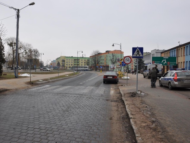 Wypadek w Piszu. Samochód potracił pieszą