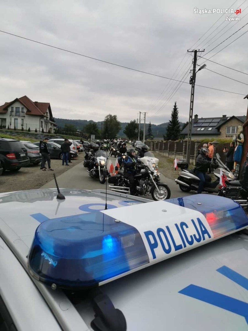 Zakończenie sezonu. Żywieccy policjanci zabezpieczyli paradę motocyklistów 