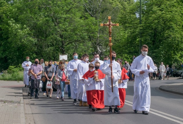 Boże Ciało 2020 w Świętochłowicach. Procesja Bożego Ciała w parafii św. Józefa w Świętochłowicach