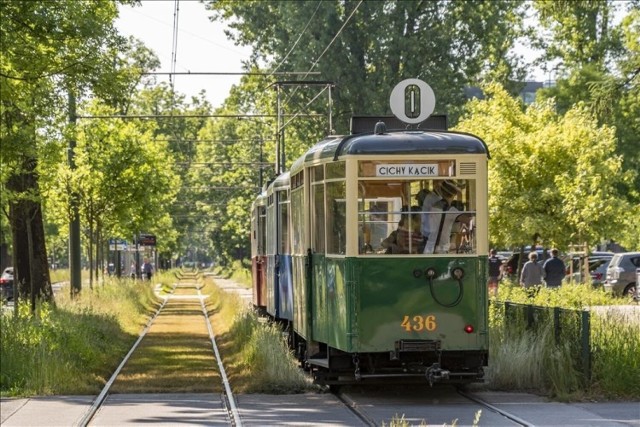 Długi weekend w Krakowie z zabytkowymi autobusami i tramwajami