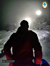 W Tatrach prawdziwa zima, turyści utknęli pod Zawratem