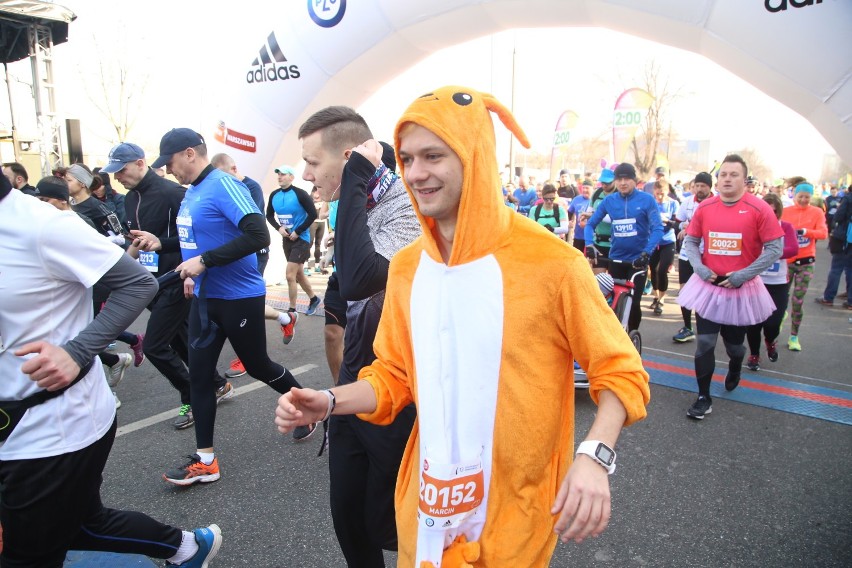 Półmaraton Warszawski 2018. Biegłeś? Szukaj się na...