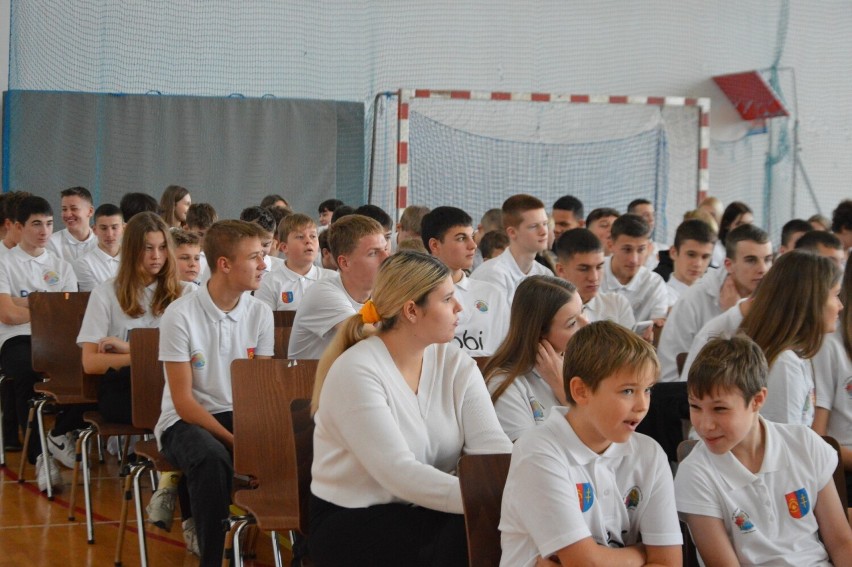 Zespół Szkół Ogólnokształcących Mistrzostwa Sportowego w Ostrowcu Świętokrzyskim ma 10 lat. Piękny jubileusz 