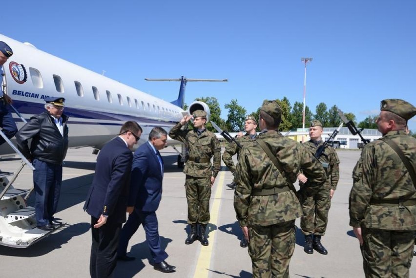 Minister obrony Belgii w Malborku. Lotnicy z tego kraju wkrótce zakończą swoją misję