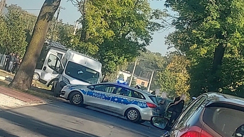 Zderzenie trzech pojazdów w Brzeziu pod Pleszewem. Jedna...