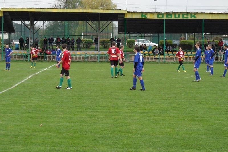 Znicz Kłobuck - Polonia Poraj 2:1. Bolesna porażka Polonii [ZDJĘCIA]