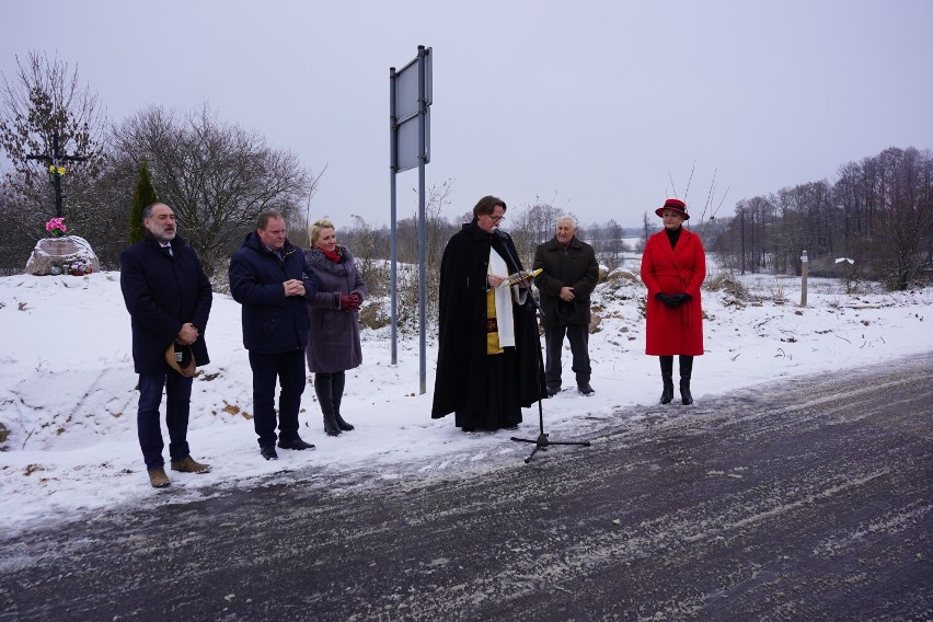 Fragment drogi gminnej do wsi Kiersnówka jest już wyremontowany. Prace kosztowały 1,8 mln zł