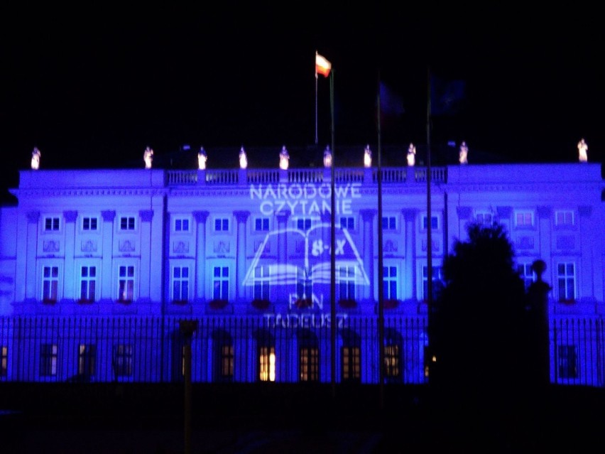 8 września 2012. Iluminacja na pałacu prezydenckim