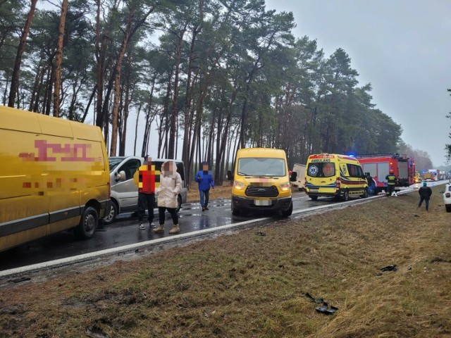 Po karambolu na DK 15 w Cierpicach droga była zablokowana, potem obowiązywał ruch wahadłowy.