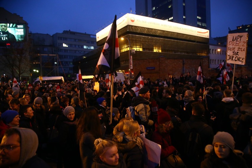 Protestujący w ramach Czarnego piątku dotarli do ostatniego...