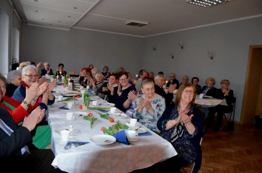 Szamotuły. Koncertowy Dzień Kobiet w Klubie Seniora [ZDJĘCIA]