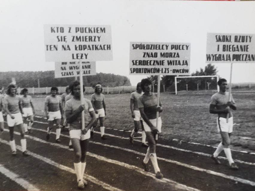 Przedstawiciele - sportowcy z gminy Puck podczas spartakiady sportowej w Trąbkach Wielkich - 1976