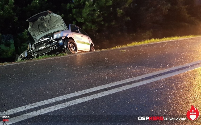 Wypadek w Muchówce pod Bochnią. Potrącenie mężczyzny i 7-letniego dziecka na drodze wojewódzkiej nr 966 