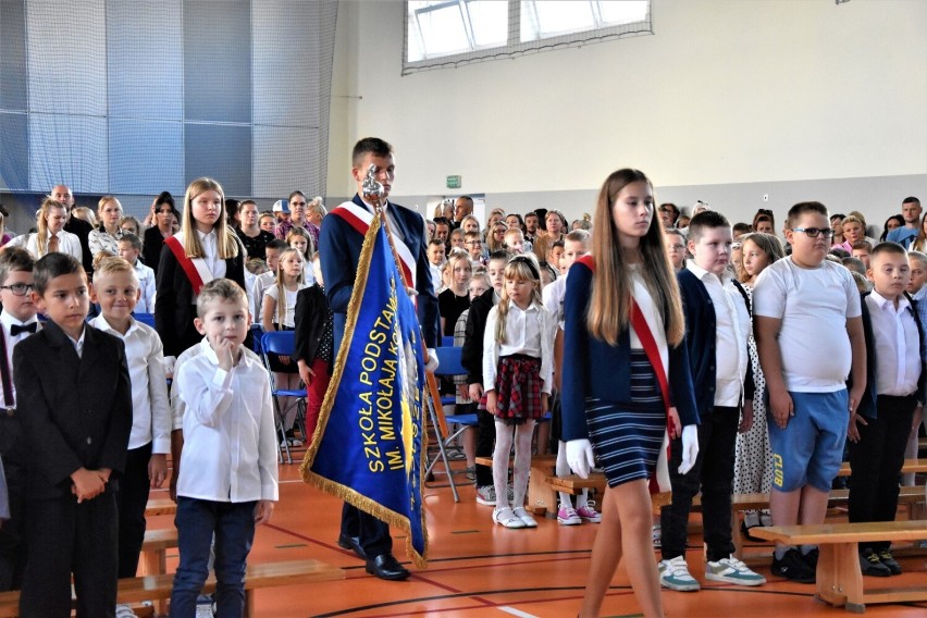 Inauguracja Roku Szkolnego 2022/2023 w Szkole Podstawowej nr 1 w Bolszewie - klasy I-III (01.09.2022)