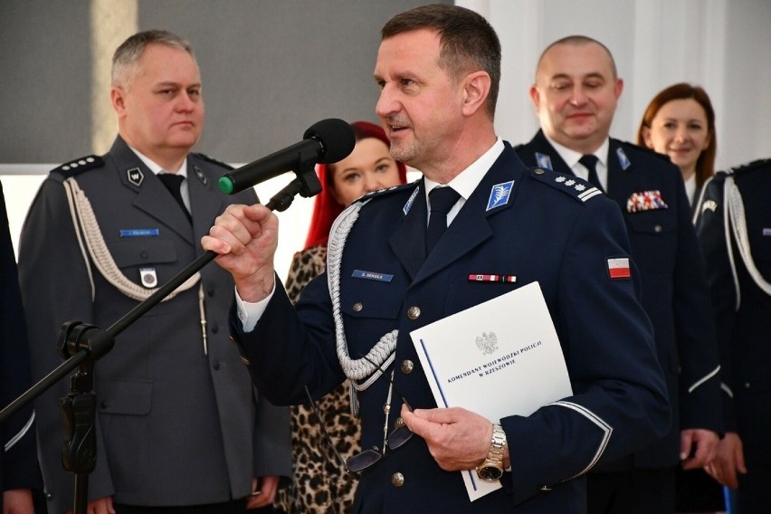 I zastępca komendanta wojewódzkiego policji w Rzeszowie...
