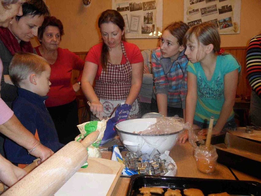 Każda gospodyni ma sposób na świąteczne pierniczki -...