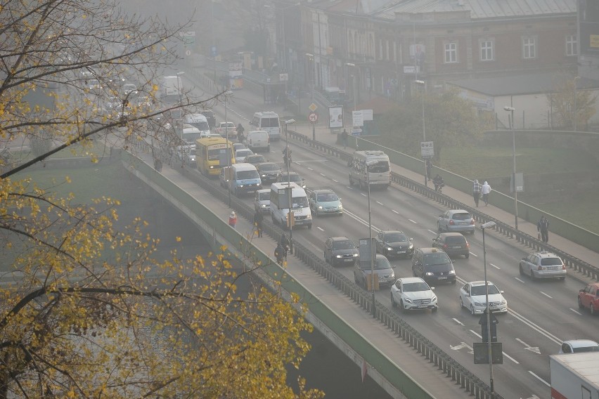 Smog wawelski. Tak wygląda Kraków w smogu [ZDJĘCIA]