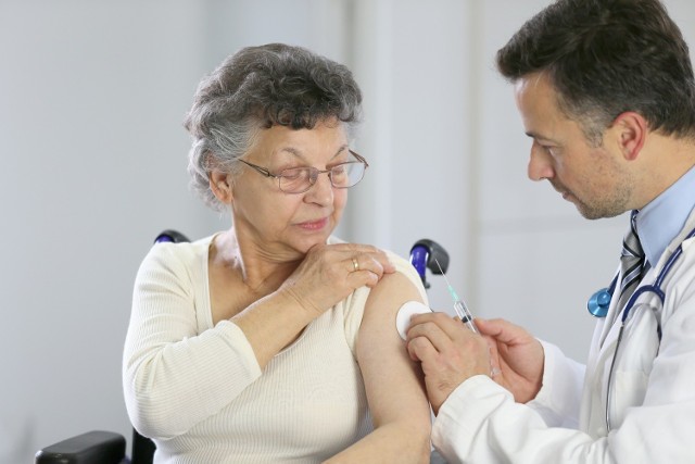 Z darmowych szczepień przeciw grypie w Gdańsku mogą korzystać seniorzy
