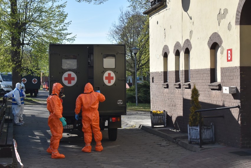 Ewakuacja 4 pacjentów Domu Pomocy Społecznej w Pleszewie