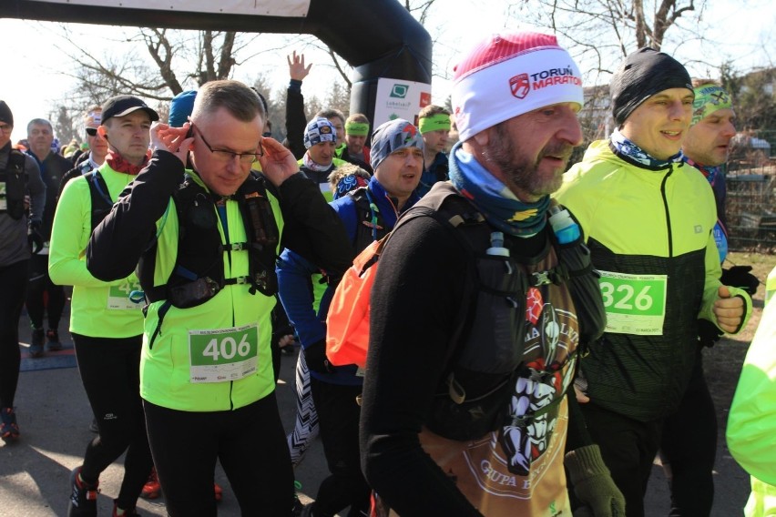 "Bieg zielonych sznurowadeł" - zobacz galerię z półmaratonu organizowanego przez puławską fundację "BezMiar"