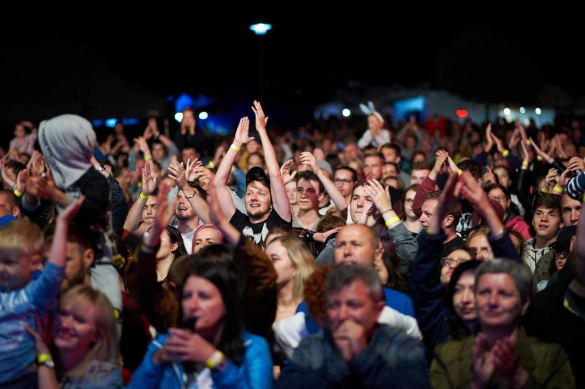 Dni Gminy Węgierska Górka 2019. Niedziela z Rączką, zespołem Akurat i Organkiem. Oj, działo się  [ZDJĘCIA]