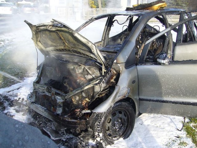 Pożary Żory 2015: Mercedes poszedł z dymem. Straty to 14 tys. zł