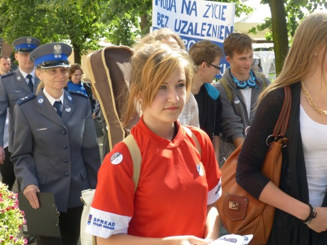 Organizatorami leszczyńskich obchodów Ogólnopolskiego Głosu Profilaktyki były: Komenda Miejska Policji w Lesznie, Biuro do spraw Uzależnień Miasta Leszna oraz Młodzieżowe Centrum Profilaktyki ,,Alternatywa”.