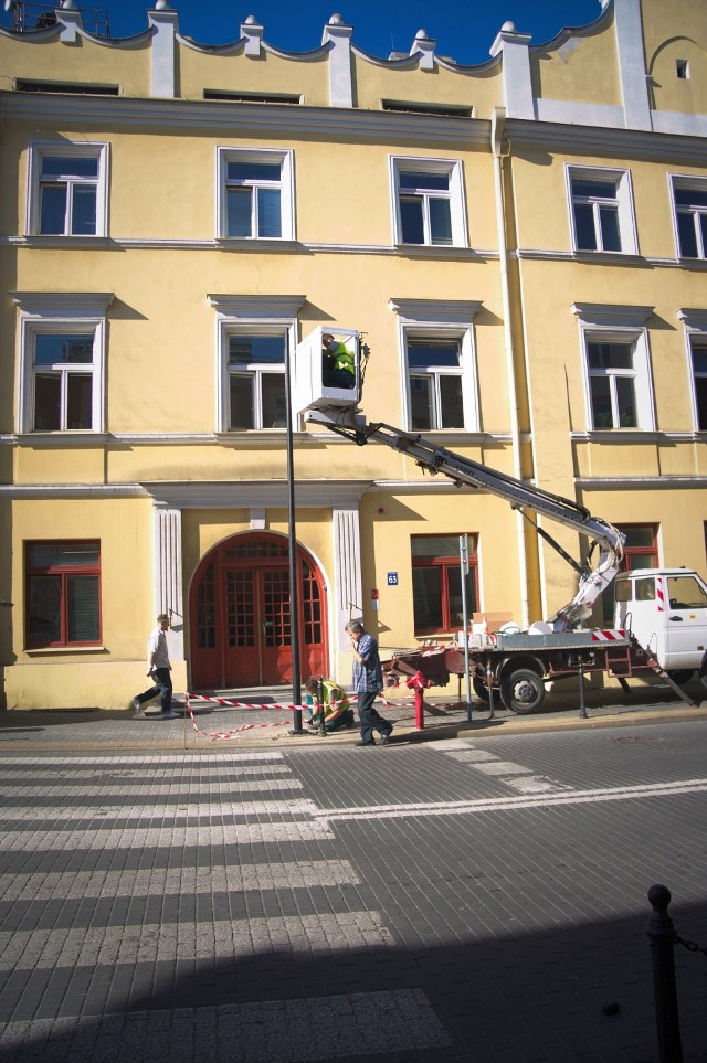 Chełm. Latarnie LED oświetliły centrum miasta.