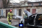 Pożar auta przy ulicy Kościuszki w Gnieźnie. Na miejsce przyjechała straż