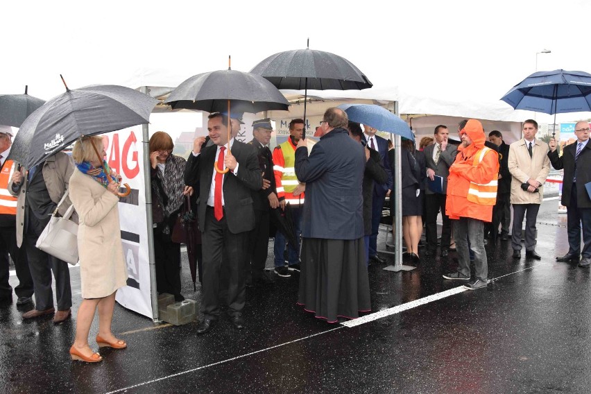 Nowy most w Malborku uroczyście otwarty [ZDJĘCIA]. Inwestycja trwa i ma się skończyć w czerwcu