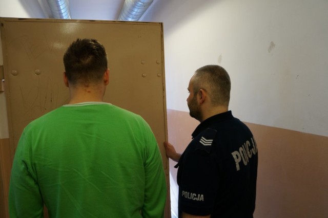 Łapówka w Raciborzu: chciał przekupić policjantów