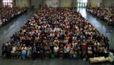 Tłumy ludzi na Międzynarodowych Targach Poznańskich. Rozpoczął się Kongres Świadków Jehowy