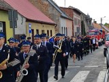 Uroczysty przemarsz ulicami Trzemeszna. Tak uczczono Gminne Obchody Dnia Strażaka [FOTO]