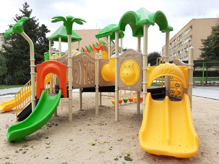 Nowy plac zabaw w Świdnicy. Cieszą się przedszkolaki (ZDJĘCIA)