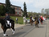 Mysłowice: Święcenie pokarmów w Dziećkowicach. Z koszyczkami... na koniach i motocyklach [ZDJĘCIA]