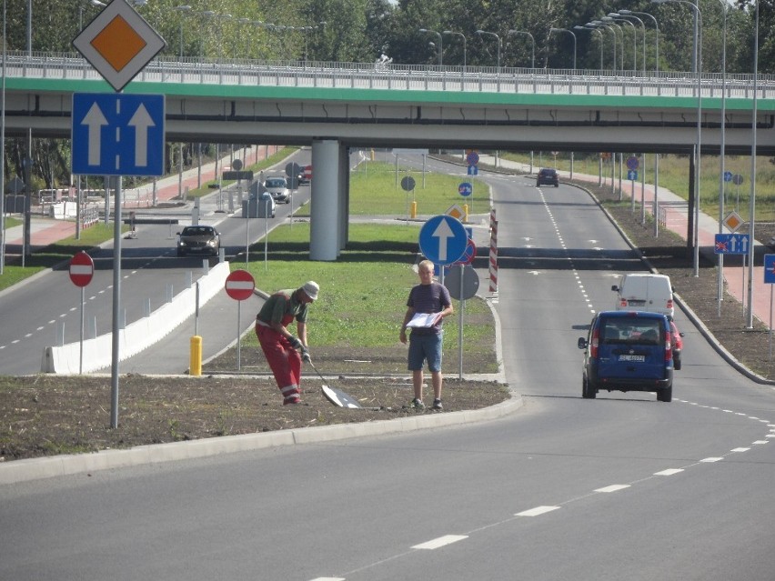 Ruda Śląska: Odcinek trasy N-S na finiszu. Całość połączy DTŚ i autostradę A4 [ZDJĘCIA + WIDEO]