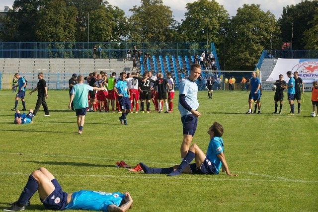 Piłkarze stargardzkiego drugoligowca byli podłamani po meczu z Zagłębiem. To pierwsza w tym sezonie porażka Błękitnych w Stargardzie.