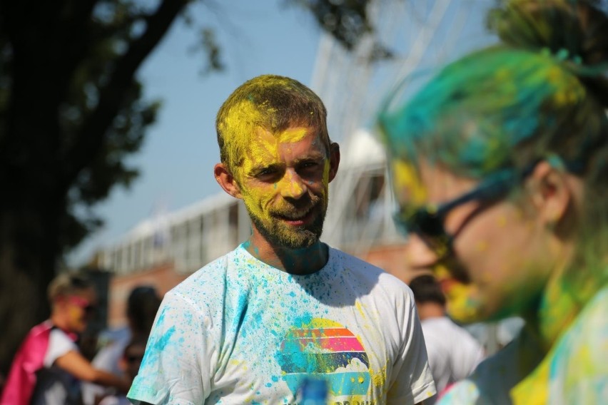 The Color Run w tym roku zawitał m.in. do Wrocławia. W...