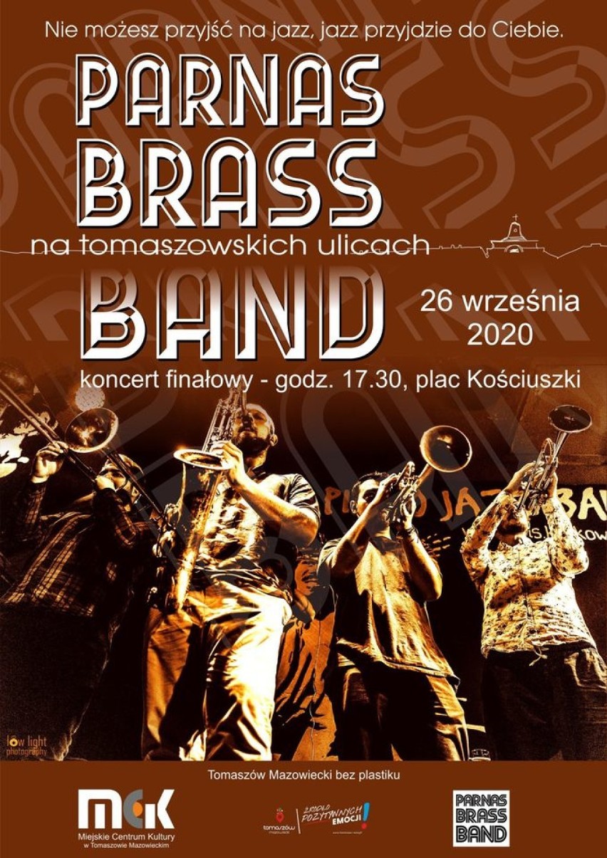 Koncerty jazzowe w Tomaszowie Maz. Parnas Brass Band na ulicach miasta i placu Kościuszki