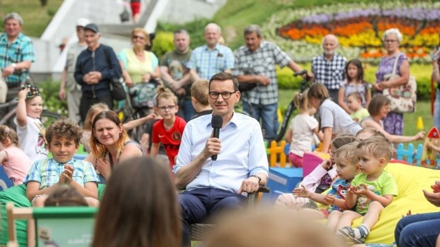 Premier Mateusz Morawiecki na pikniku w Stalowej Woli. Więcej n a kolejnych zdjęciach.