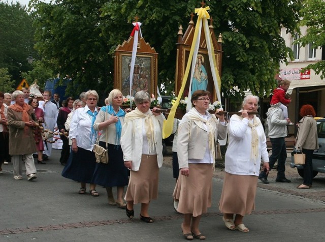 W Ustce tylko dwie procesje przejdą ulicami miasta. Parafia pw. NMP Gwiazdy Morza w Ustce rezygnuje z tradycyjnych uroczystości.