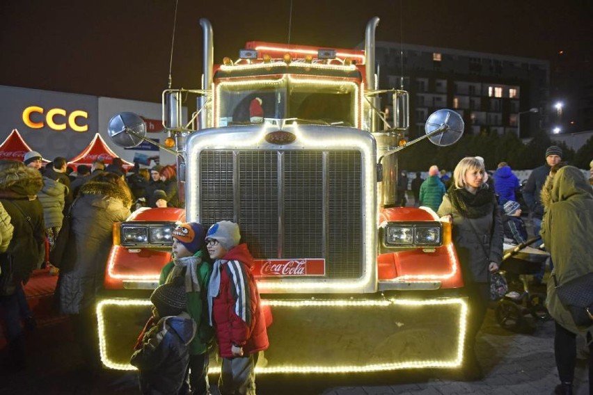 Świąteczne Ciężarówka Coca - Cola w Międzychodzie