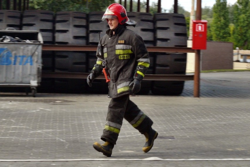 Pożar zakładu Stomil - ćwiczenia strażaków