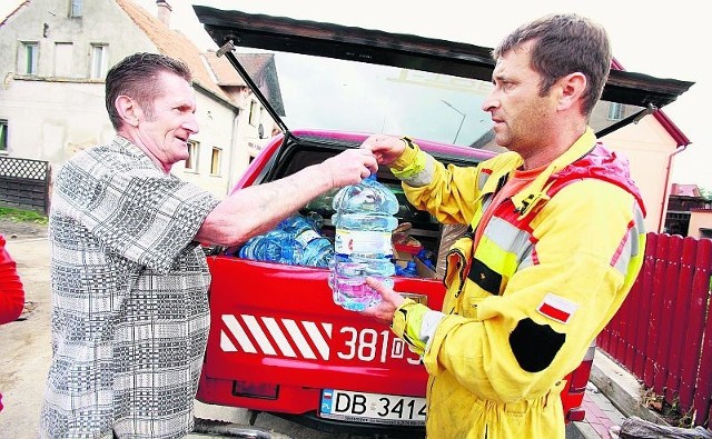 Wałbrzyscy strażacy przez tydzień nieśli pomoc ofiarom powodzi w Bogatyni i Zgorzelcu