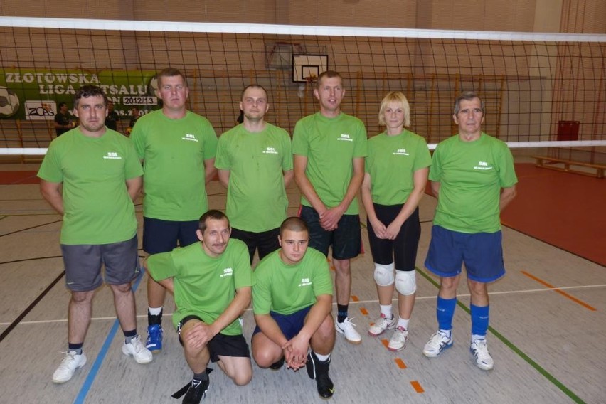 Złotów: W czwartek rozegrano pierwszą kolejką złotowskiej ligi piłki siatkowej [GALERIA]