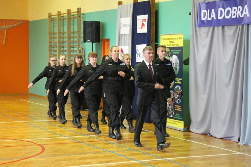 Współpraca z policją, strażą i wojskiem. Zobacz, co jeszcze oferuje ZSP w Warcie[FOTO,WIDEO]