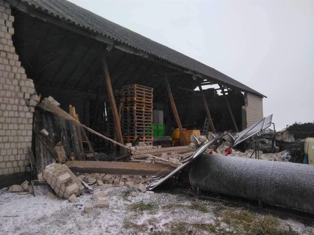 Największe straty odnotowały gminy: Choceń i Lubień Kujawski, gdzie nawałnica zniszczyła kilka domów.