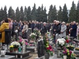 Grodzisk Wielkopolski: Wszystkich Świętych 2021. Uroczystości na cmentarzu parafialnym w Grodzisku Wielkopolskim