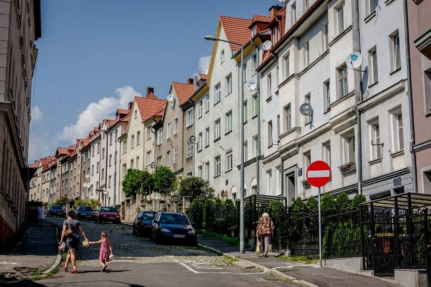 Nowe Miasto to perła Wałbrzycha. Studenci uczą się tutaj,...