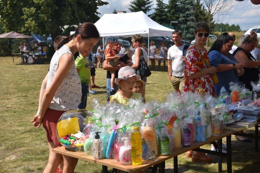 Gmina Mieścisko. Mieszkańcy Kłodzina zorganizowali festyn, podczas którego zbierali środki na rozbudowę remizy OSP 